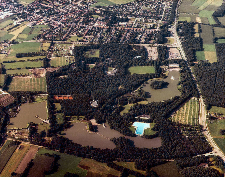 Bestand:Luchtfoto-1979.jpg