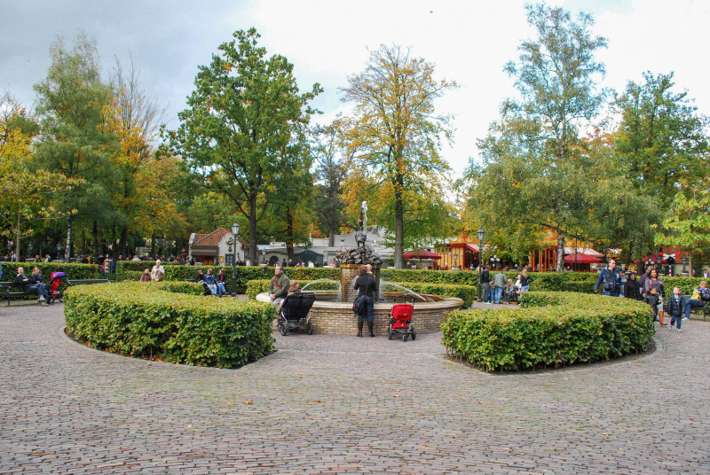 Bestand:Pelikaanfontein-okt2009.jpg