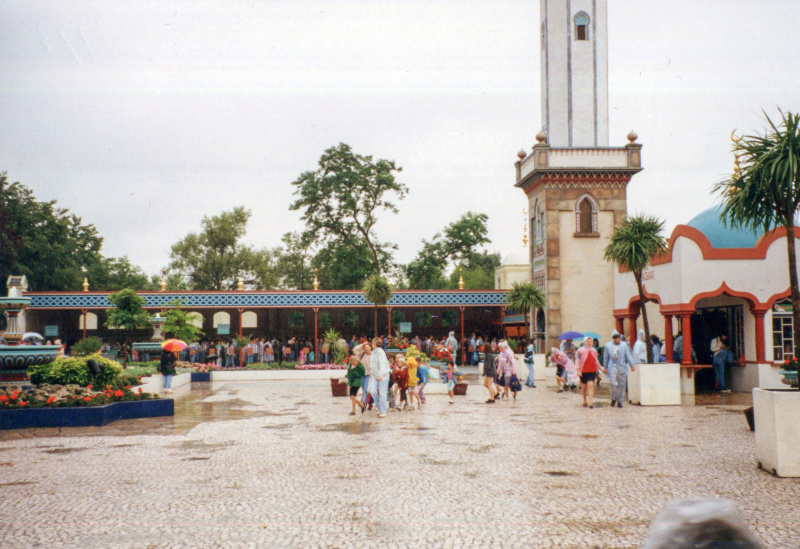 Bestand:FataVoorplein1993.jpg