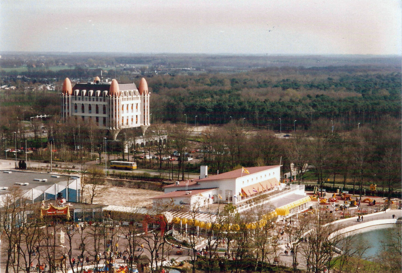 Bestand:Vogelrokbouw10.jpg