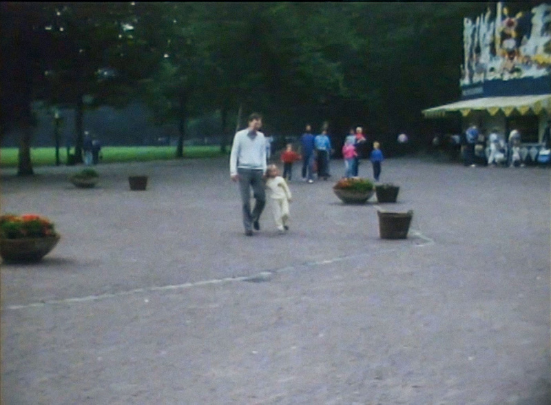 Bestand:Reizenrijkplein-dubbelelaan-1984.jpg