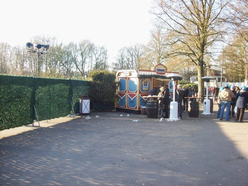 Bestand:Piranaplein-afgesloten-dec2008.jpg