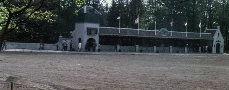 Bestand:Sintnicolaasplaetstation1974.jpg