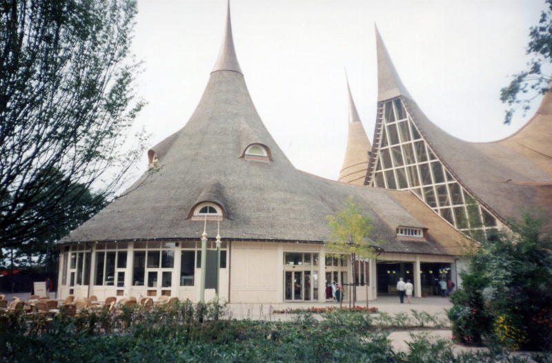 Bestand:Huisachterzijde1996.jpg