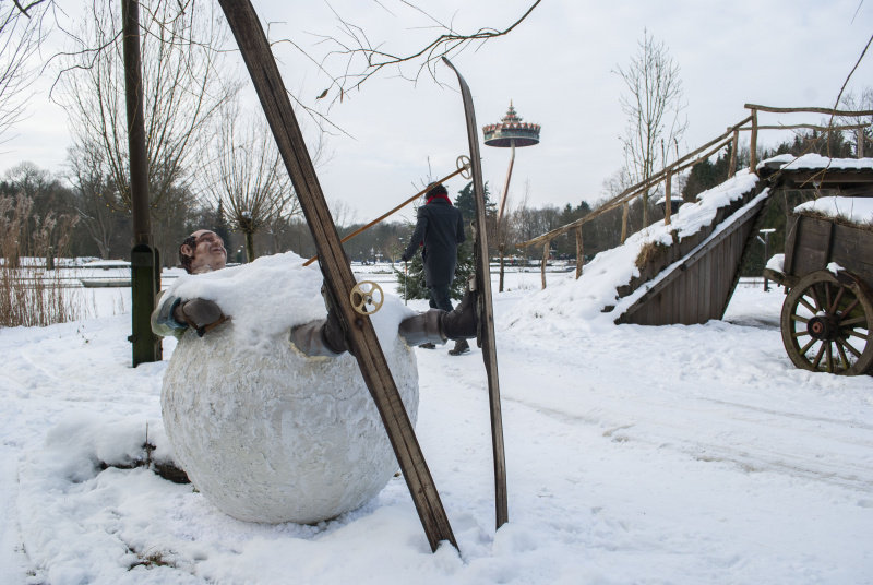 Bestand:Langlaufbaan-sneeuwballen-dec2010.jpg