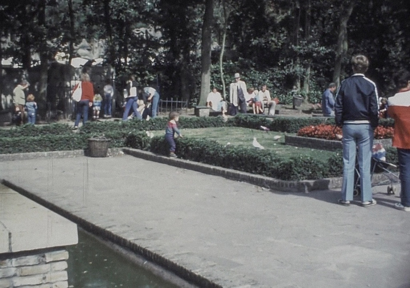 Bestand:Opagijsherautenplein1983.jpg