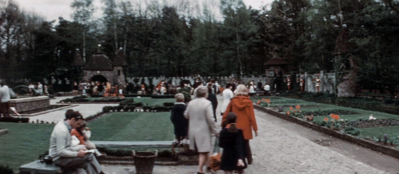 Bestand:Herautenpleinklokzijde1973.jpg